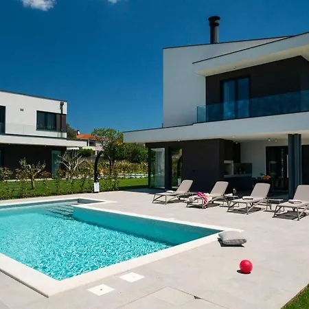 Arestea Comfortable Holiday